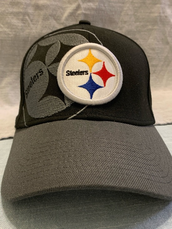 New Era Other - New Era Steelers 39THIRTY Fitted Cap